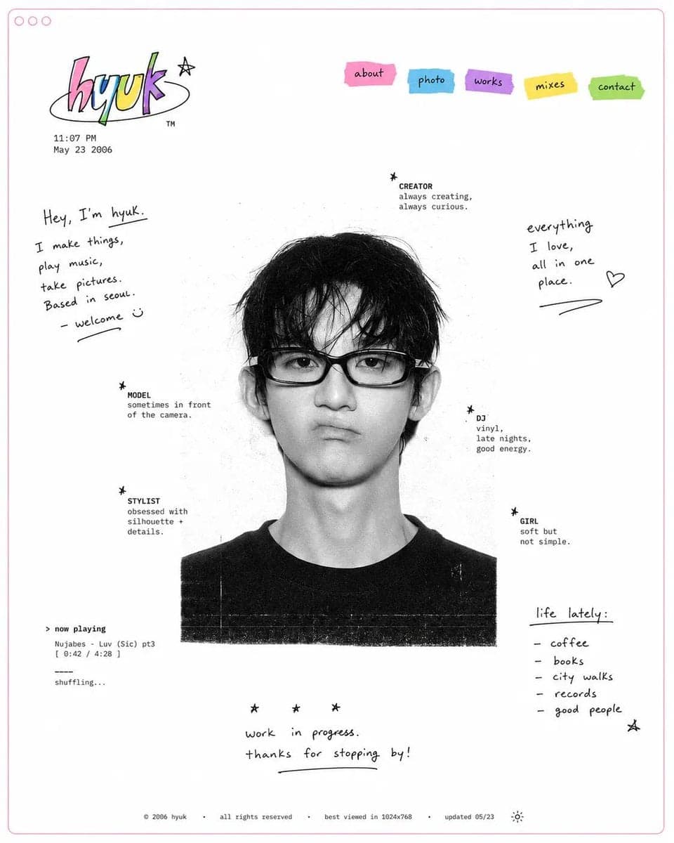 Design a minimal early-internet personal profile webpage / d
